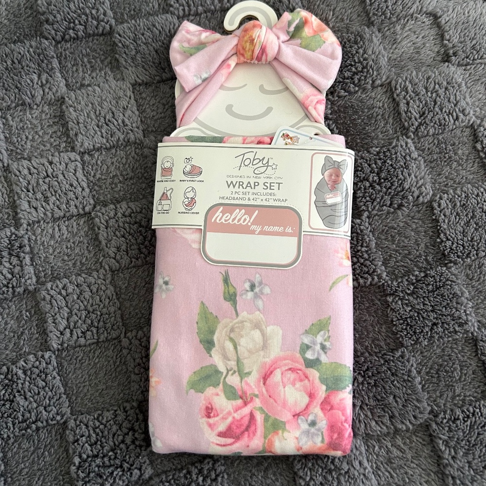 Newborn swaddle set